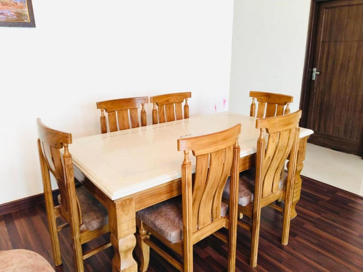 Fortune Home Service Apartment 2Bhk,E28 Saket 2A นิวเดลี ภายนอก รูปภาพ